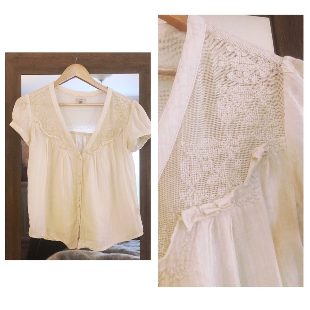 UO Ecote 🌿 Flowy Blouse with Lace Detailing